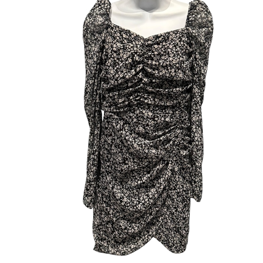 ASTR Long Sleeve Floral Ruched Mini Dress Black White Medium New with Tags